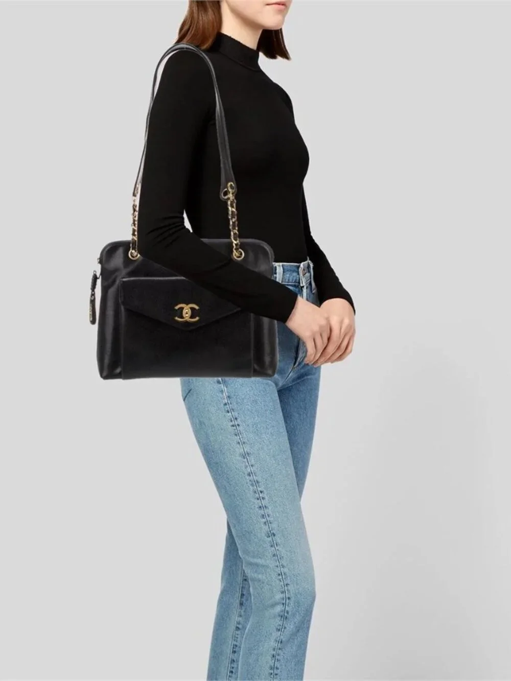 CHANEL CC Logo Grained Calfskin Chain Shoulder